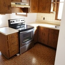 573 Krumkill Rd, Unit 1 in Albany, NY - Building Photo - Building Photo