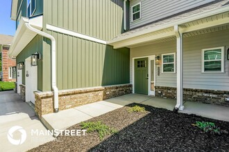 2053 Hoosier Way in Jeffersonville, IN - Building Photo - Building Photo