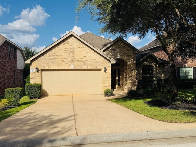 42 Black Swan Ct