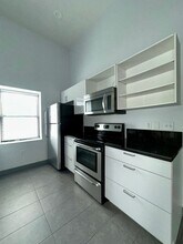 414 Crown St-Unit -414-1 in New Haven, CT - Building Photo - Building Photo