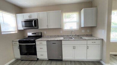 2023 Monon Ave in Lafayette, IN - Foto de edificio - Building Photo