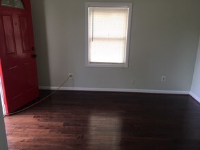 142 Xenia St SE, Unit 3 in Washington, DC - Building Photo - Building Photo