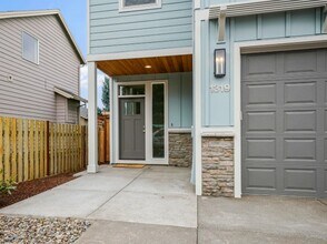 1319 Oppek St NE in Keizer, OR - Building Photo - Building Photo