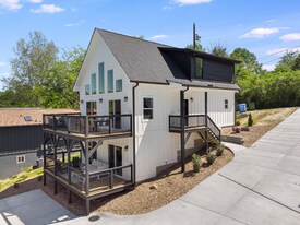 105 Remi Ln in Asheville, NC - Building Photo