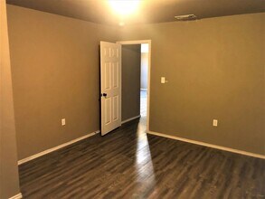 521 45th St in Lubbock, TX - Building Photo - Building Photo