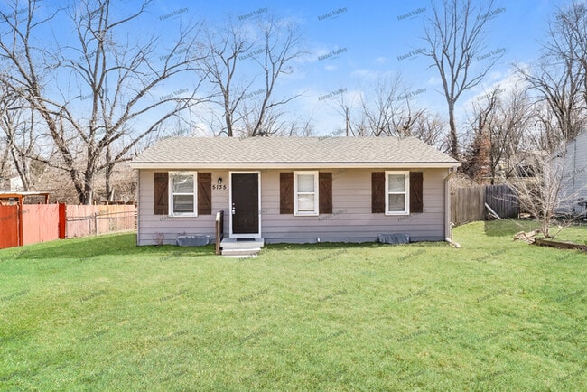 property at 5135 N Bristol Ave