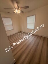 319 E Dayton Ave in Fresno, CA - Building Photo - Building Photo