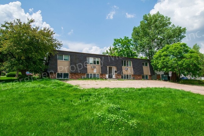 property at 1931 Ross Ct