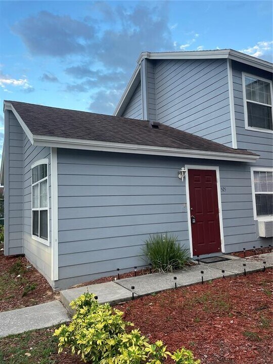 525 ORCHID Dr in Davenport, FL - Building Photo