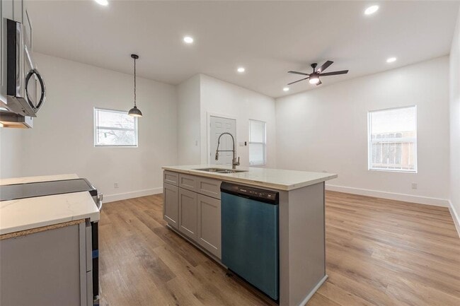 9727 A/B Cargill St in Houston, TX - Building Photo - Building Photo