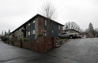 Park Place Apartments in Tigard, OR - Building Photo - Building Photo