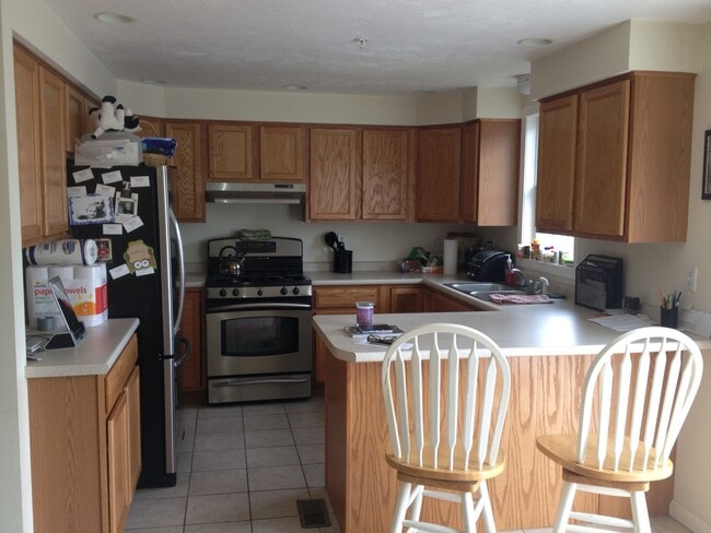 6 Manning St in Hudson, MA - Foto de edificio - Building Photo