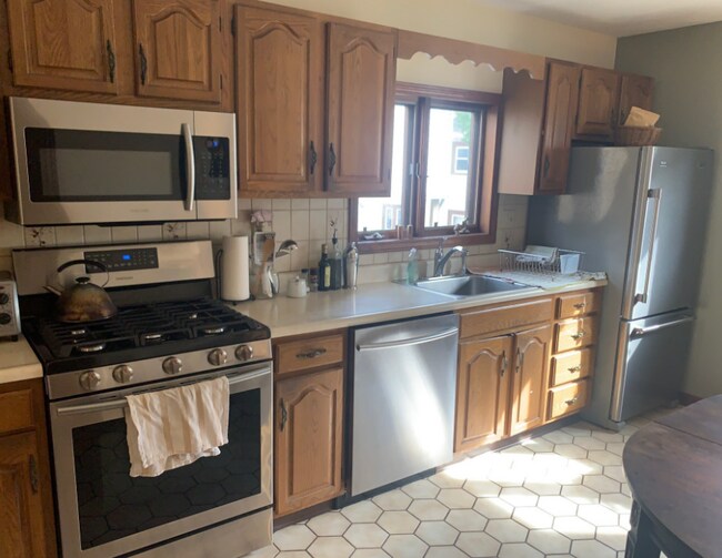 property at 8 Franklin St