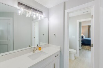 809 Todville Rd in Seabrook, TX - Building Photo - Building Photo