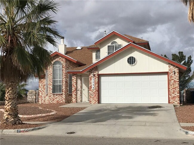 7753 Plaza Azul Rd in El Paso, TX - Building Photo - Building Photo