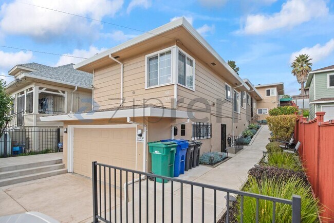 2033 High St in Oakland, CA - Building Photo - Building Photo
