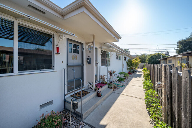 1245 Peach St in San Luis Obispo, CA - Building Photo - Building Photo