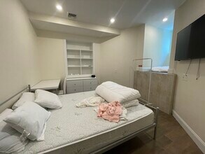1616 Beacon St, Unit 1 in Brookline, MA - Building Photo - Building Photo