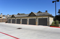 Alvista Round Rock in Round Rock, TX - Building Photo - Building Photo