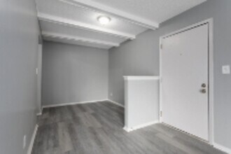 3 NW O'Brien Rd in Lee's Summit, MO - Building Photo - Building Photo