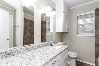 3812 Glenmont Dr in Fort Worth, TX - Building Photo - Building Photo