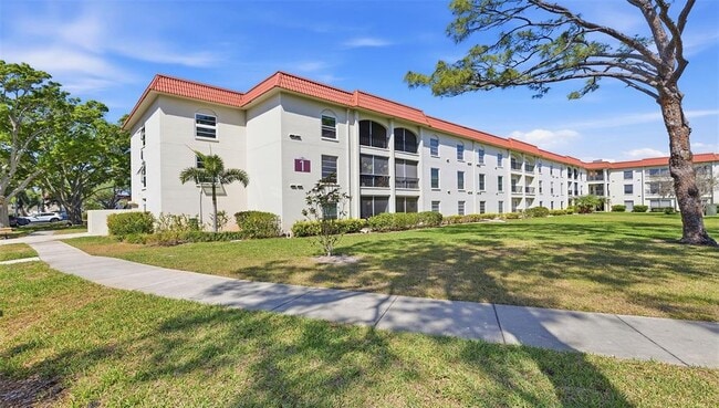 2700 Bayshore Blvd in Dunedin, FL - Building Photo - Building Photo