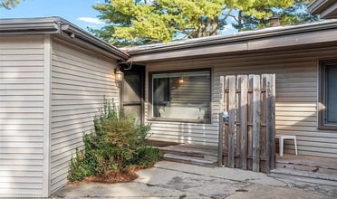 6600 6th Street Frontage Rd E, Unit #206 in Springfield, IL - Foto de edificio - Building Photo