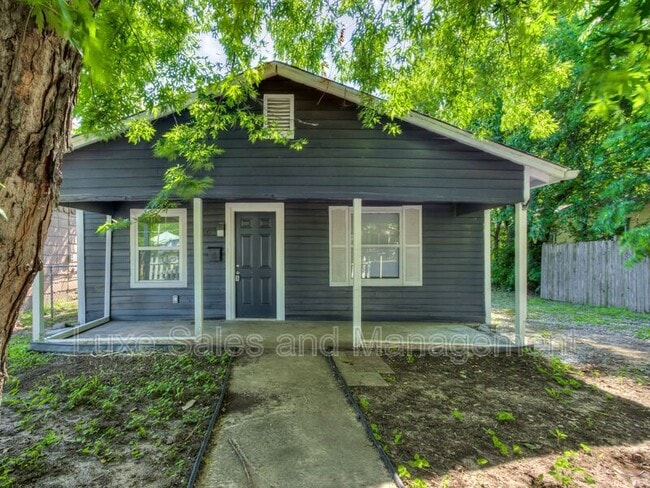 property at 616 N Rock Island Ave