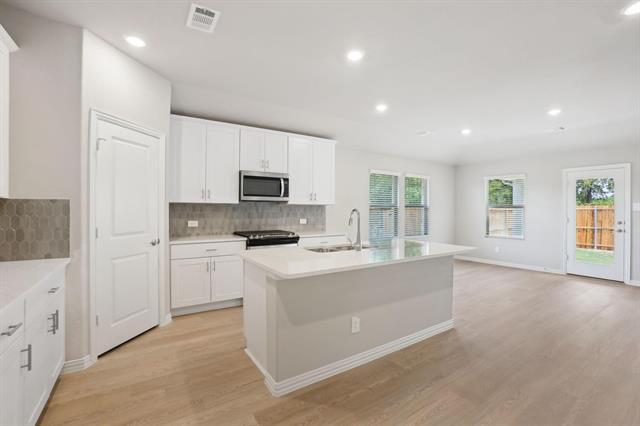 property at 2204 Dunbar Dr