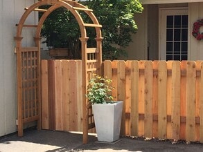 2945 SE Bluebird Dr in Hillsboro, OR - Foto de edificio - Building Photo