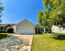 2923 Harvest Meadow Dr in Belleville, IL - Building Photo