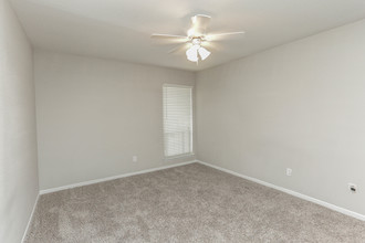 Pont Alba in Bellaire, TX - Building Photo - Interior Photo