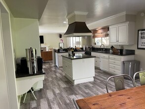 1781 Berkshire Dr in Thousand Oaks, CA - Building Photo - Building Photo