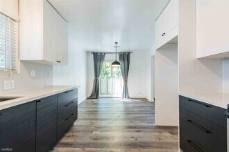 128 E Reed St in San Jose, CA - Building Photo - Building Photo