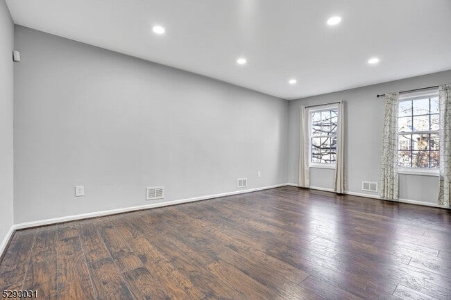 60 S Orange Ave in Newark, NJ - Building Photo - Building Photo