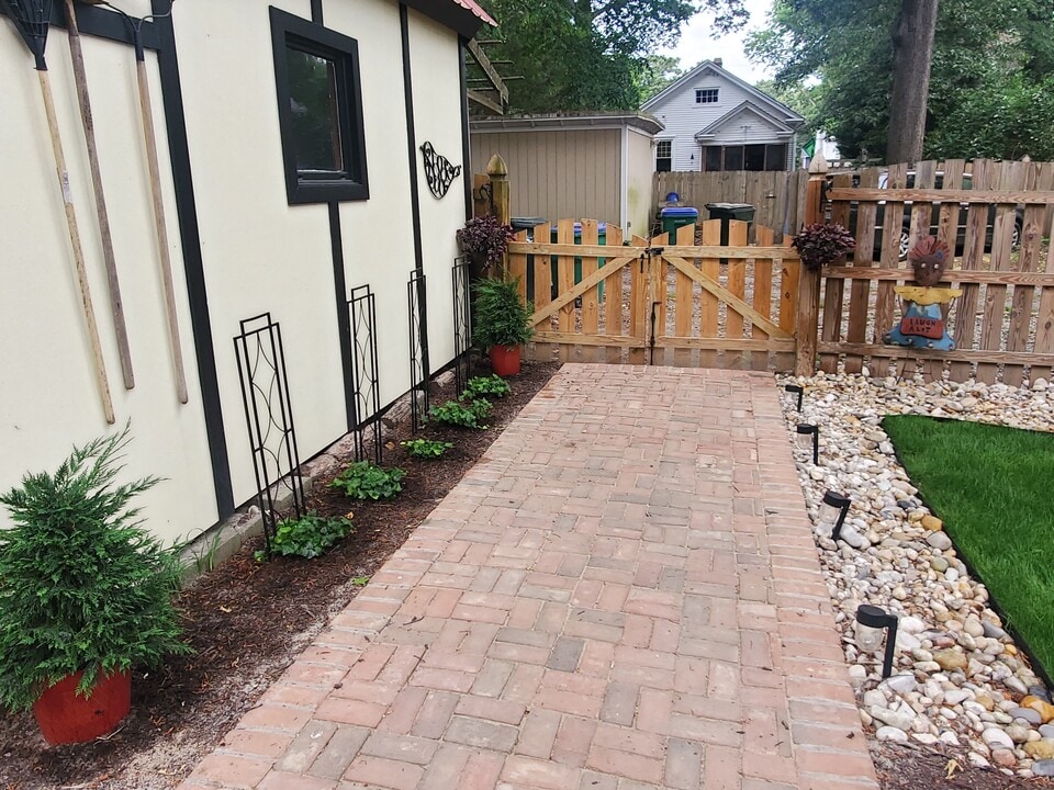 1018 W 45th St, Unit #2 in Richmond, VA - Building Photo