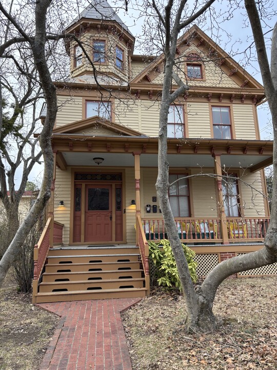128 N Queen St, Unit 2 in Chestertown, MD - Building Photo