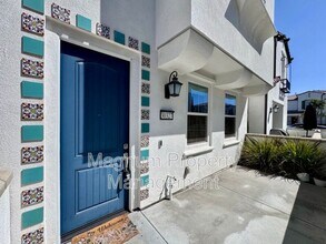 30327 Town Square Dr in Menifee, CA - Building Photo - Building Photo