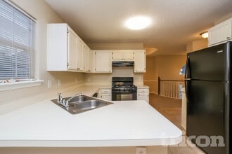 5002 Ceylon Dr in Austell, GA - Building Photo - Building Photo