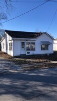 806 S Eisenhower Dr in Marion, IL - Building Photo