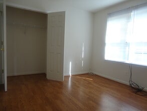 8114 Pepper Ridge Way in Gaithersburg, MD - Building Photo - Building Photo