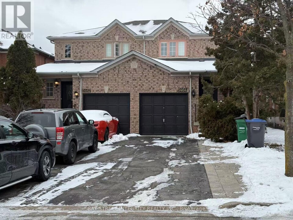 5464 Palmerston Crescent in Mississauga, ON - Building Photo