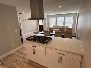 329 E 25th St in Houston, TX - Foto de edificio - Building Photo