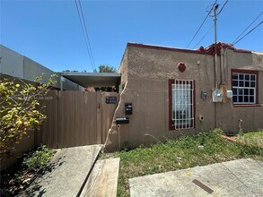 534 NW 18th Ave in Miami, FL - Building Photo - Building Photo