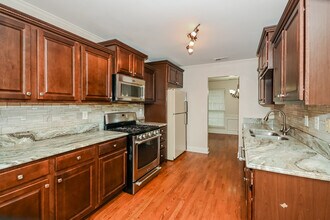 227 Woodcreek Way in Acworth, GA - Building Photo - Building Photo