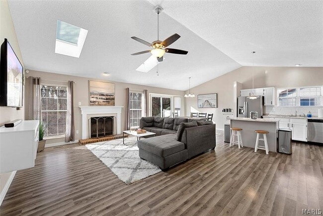 202 Oxford Ave in Fairview Heights, IL - Building Photo - Building Photo