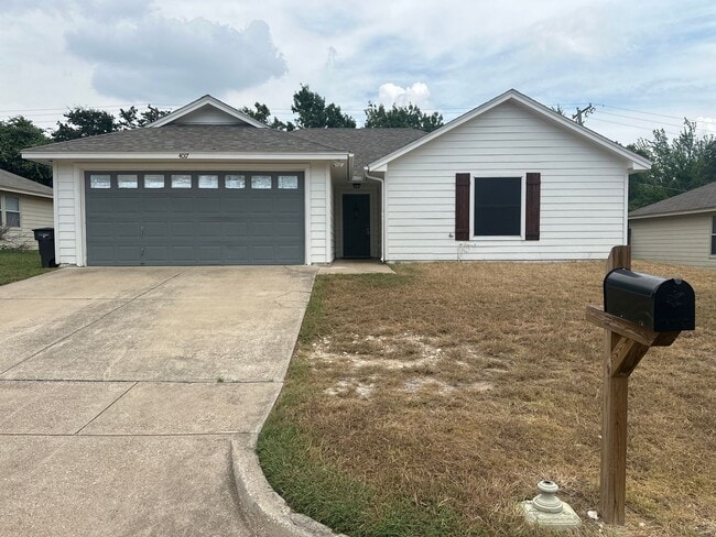 property at 4017 Devonaire Dr