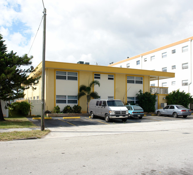 Hollywood Circle Multifamily in Hollywood, FL - Building Photo - Building Photo