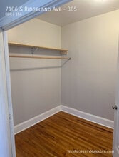 7106 S Ridgeland Ave in Chicago, IL - Building Photo - Building Photo