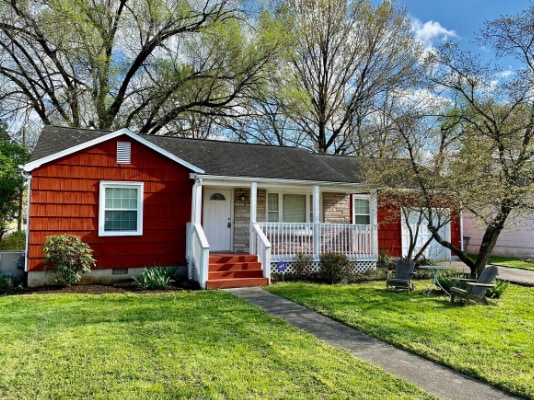 property at 2414 Fairmont Blvd